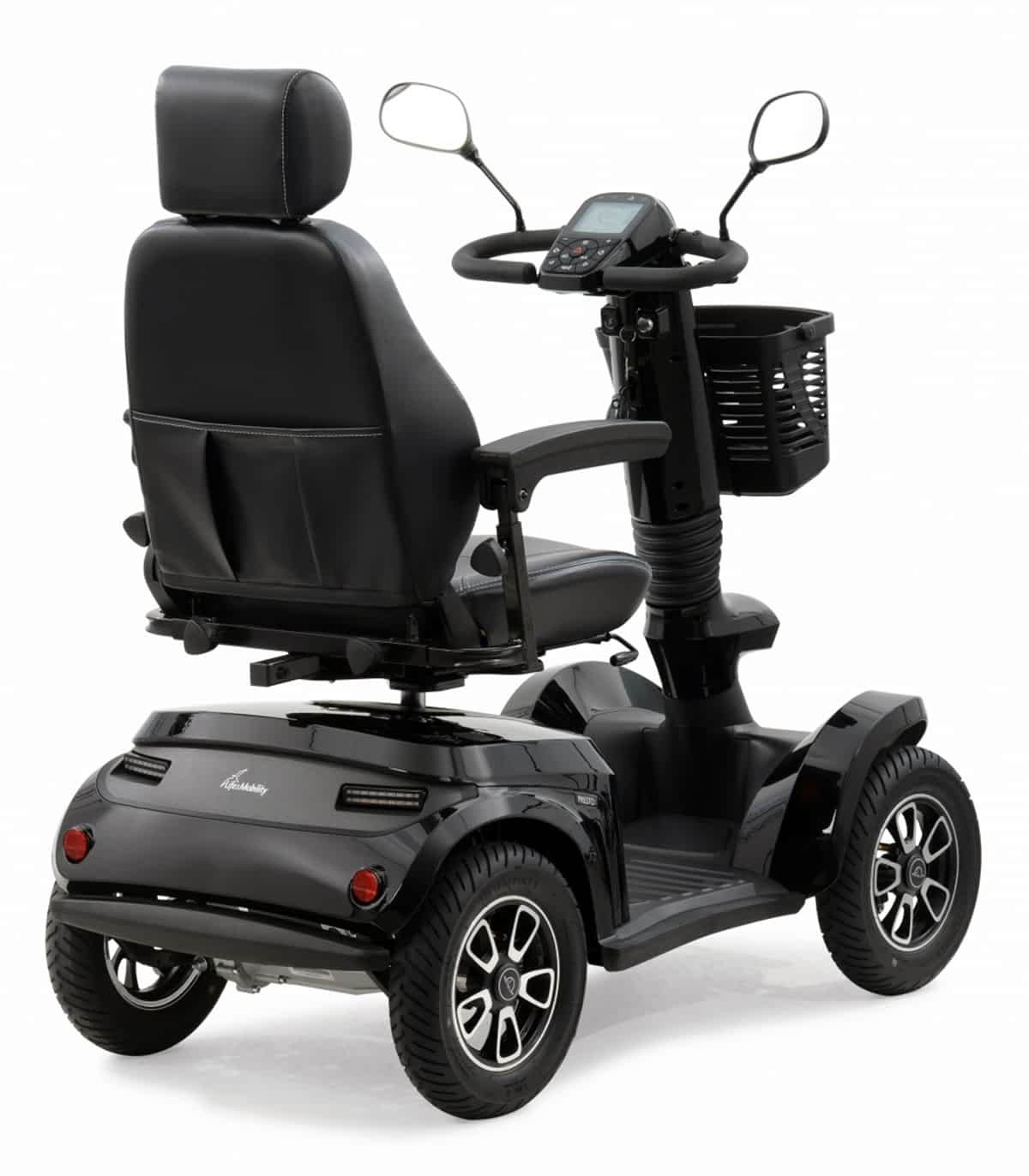 Vue 3/4 arrière du scooter électrique handicapé PMR Life & Mobility Presto S en noir